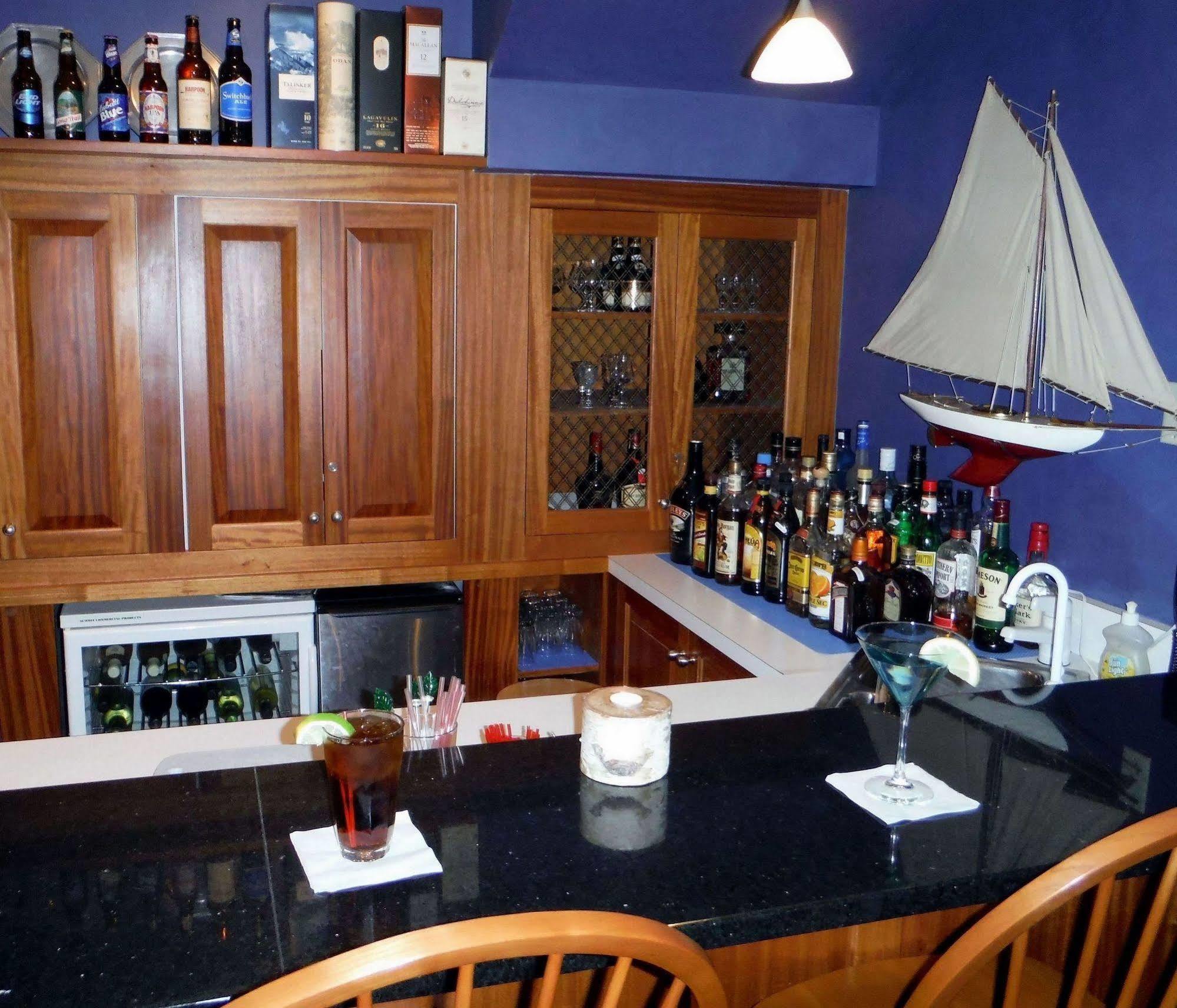 Strong House Inn Vergennes エクステリア 写真